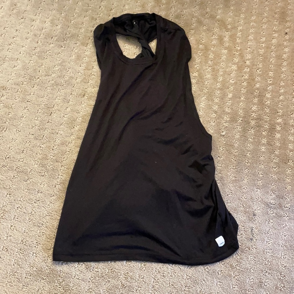 Black vuori tank top size large